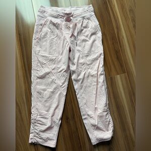 Lululemon Dance Studio Mid-Rise Lined Crop 25" - size 6